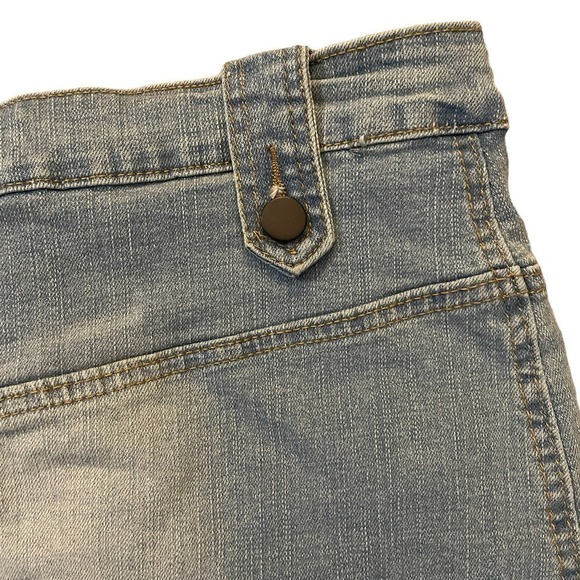Denim Skort button front pockets belt loops distressed stretch edgy Size 4 - Picture 6 of 9
